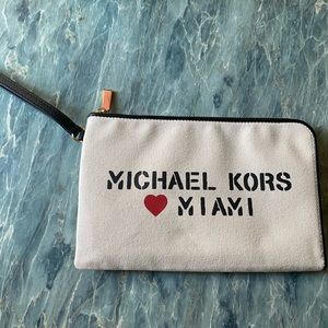 ❤️ MIAMI clutch